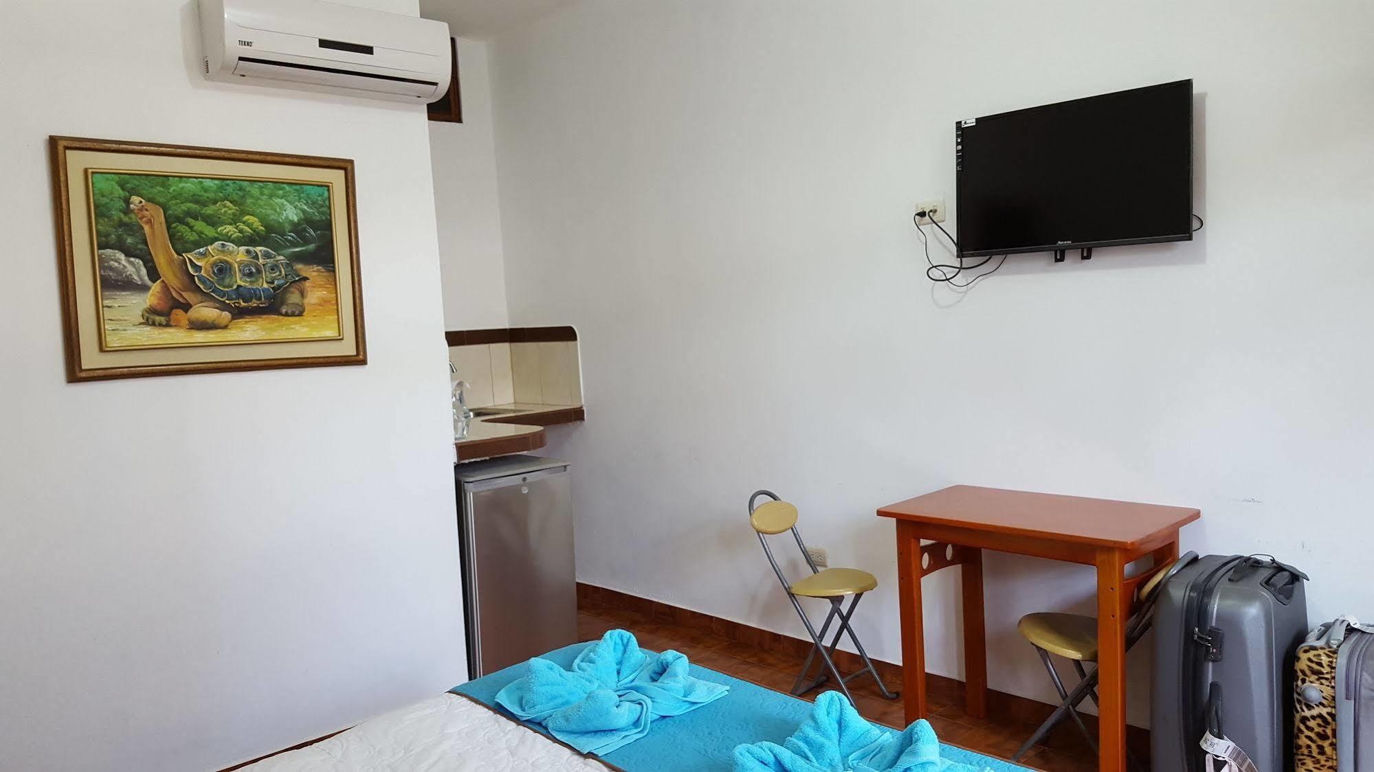Hotel Coloma Galapagos Puerto Ayora  Zewnętrze zdjęcie